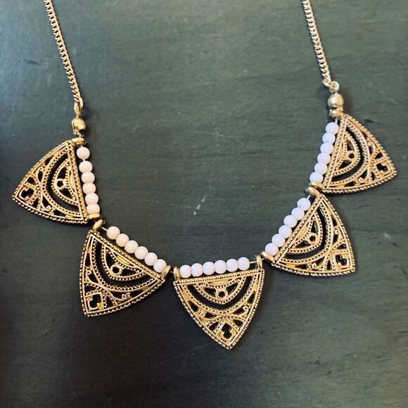 NWT Boho Rose Gold Pennant Necklace - Picture 1 of 3